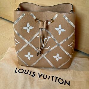 Louis Vuitton Neo Noe MM (Empreinte Giant Monogram Broderies / Arizona)